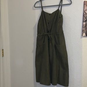 Green button up dress